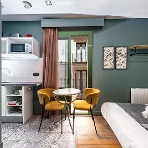 ainb-born-damas-apartments.catalonia-hotels.com/