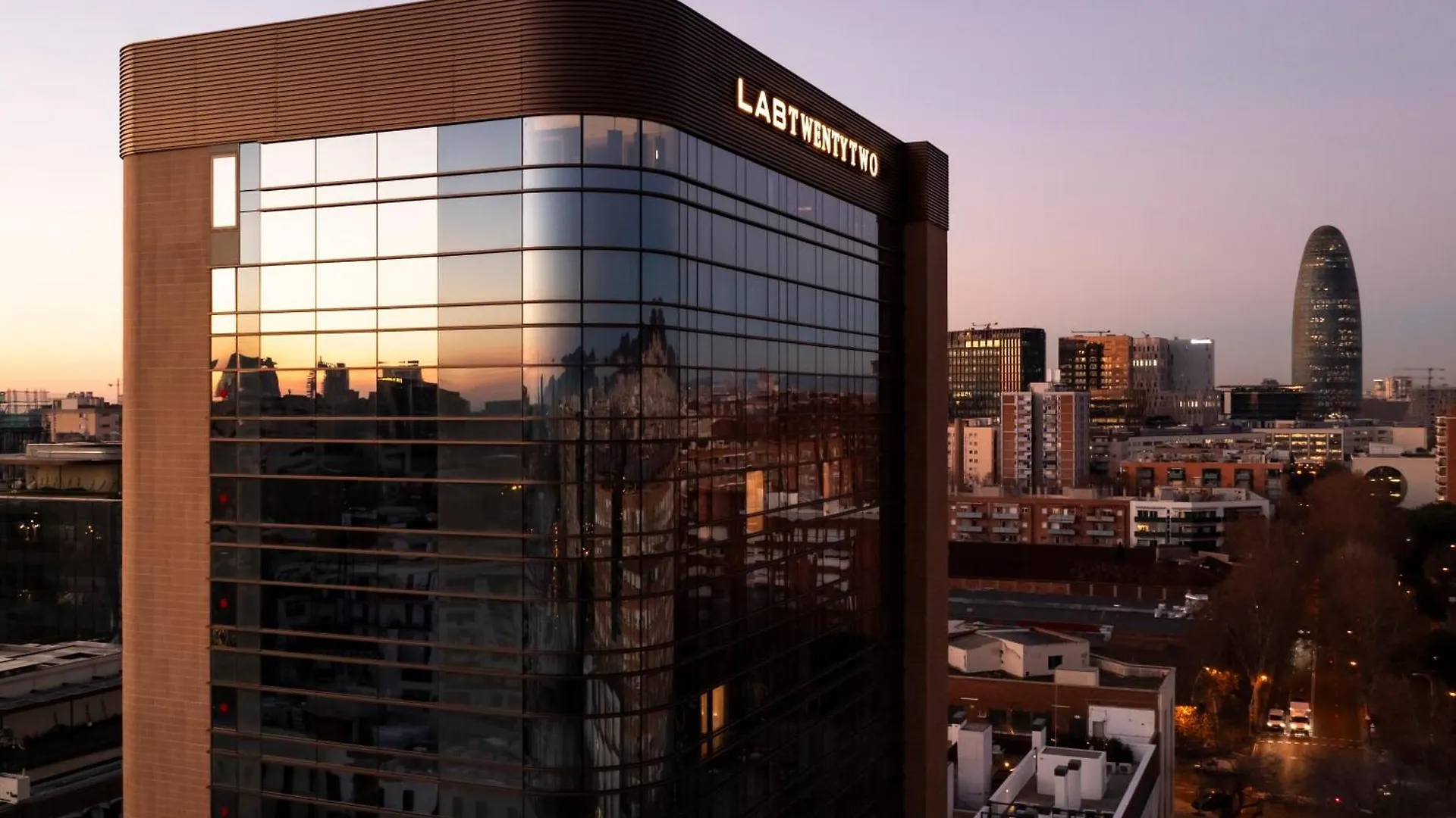 Labtwentytwo Barcelona, A Tribute Portfolio Hotel By Marriott  Barcelona