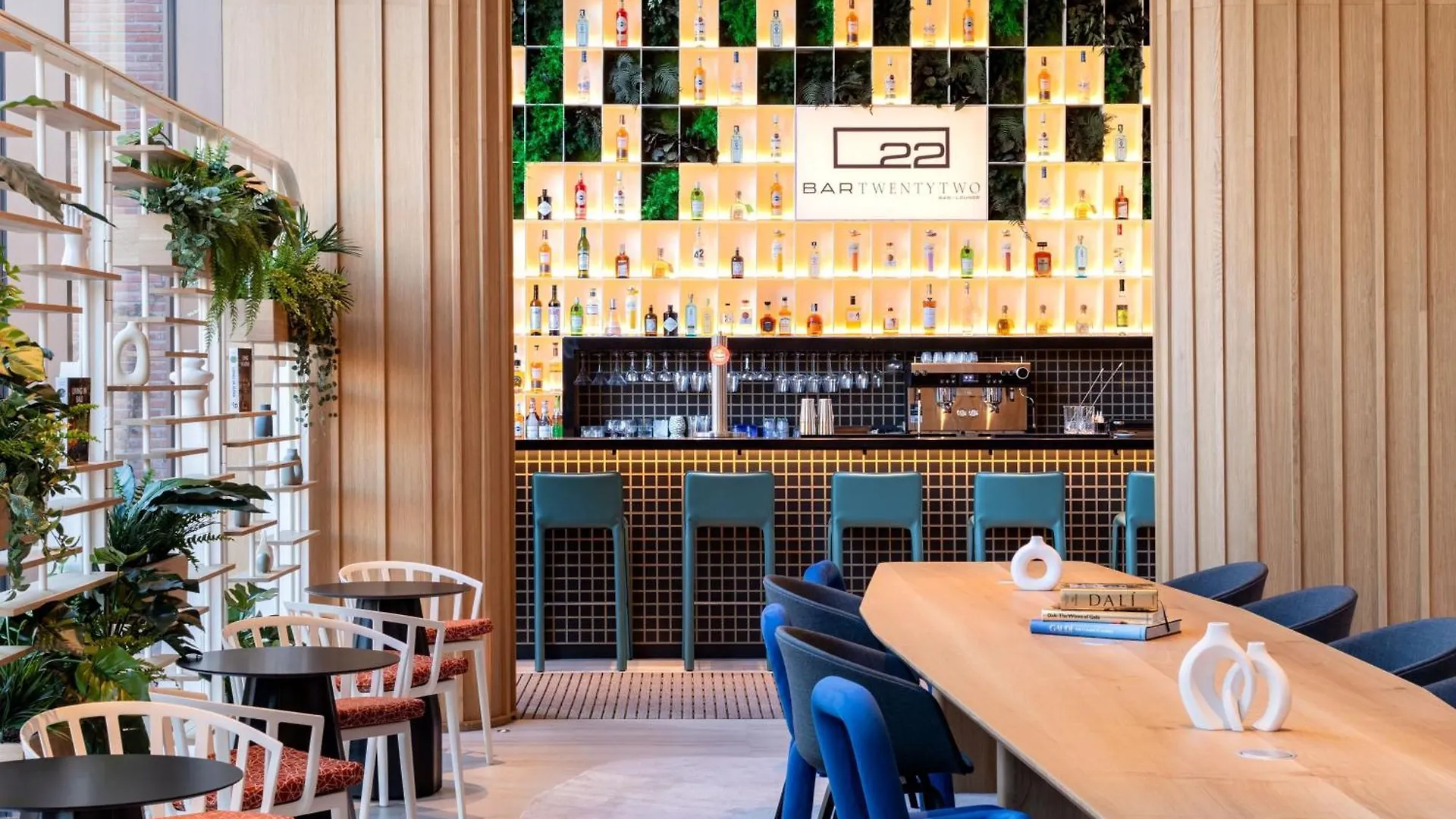 Labtwentytwo Barcelona, A Tribute Portfolio Hotel By Marriott